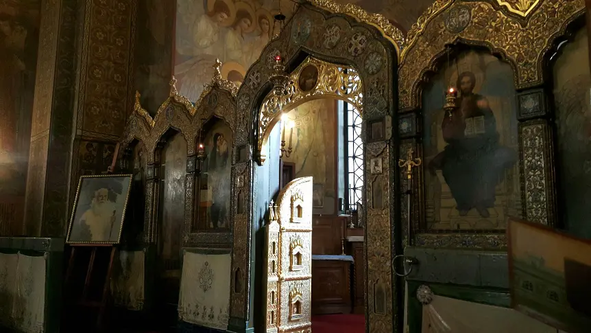 Руската църква в София отново отвори врати (снимки)