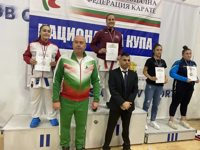 КК Мак Доналд завоюва 4 златни, 1 сребърен и 9 бронзови медала от националната купа