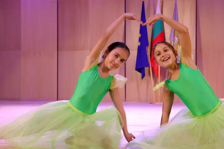 112 г. от създаването си и 143 г. от рождението на своя патрон отбеляза ОУ „Йордан Йовков“