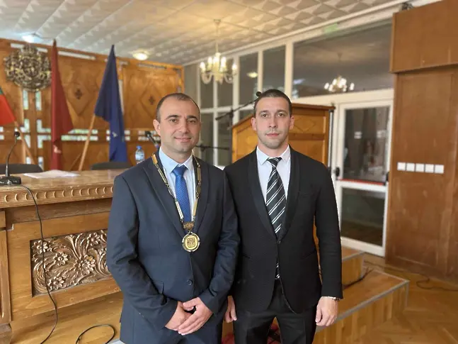 Зам.-областните управители заклеха новоизбраните общински съветници и кметове в няколко общини от областта