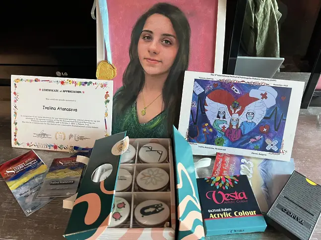 Златните медалисти на арт школа „Колорит“ в конкурса „Здраве 2023“ се завърнаха от церемонията в Ереван