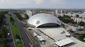 64 милиона за декор: „Арена Бургас“ е негодна за домакинства на спортни събития