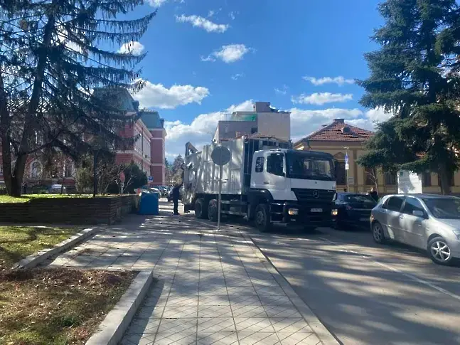 Близо 600 души получаващи помощи започват регулярно да полагат 40 часа на месец обществено полезен труд в община Кюстендил