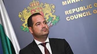 Калин Стоянов няма да подаде оставка