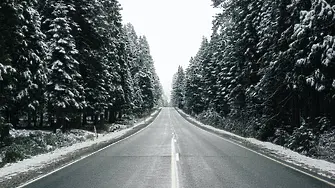 Заваля сняг на прохода “Петрохан“