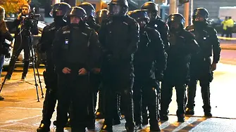 Прокуратурата иска проверка за превишаване на полицейските права при протеста на футболните фенове