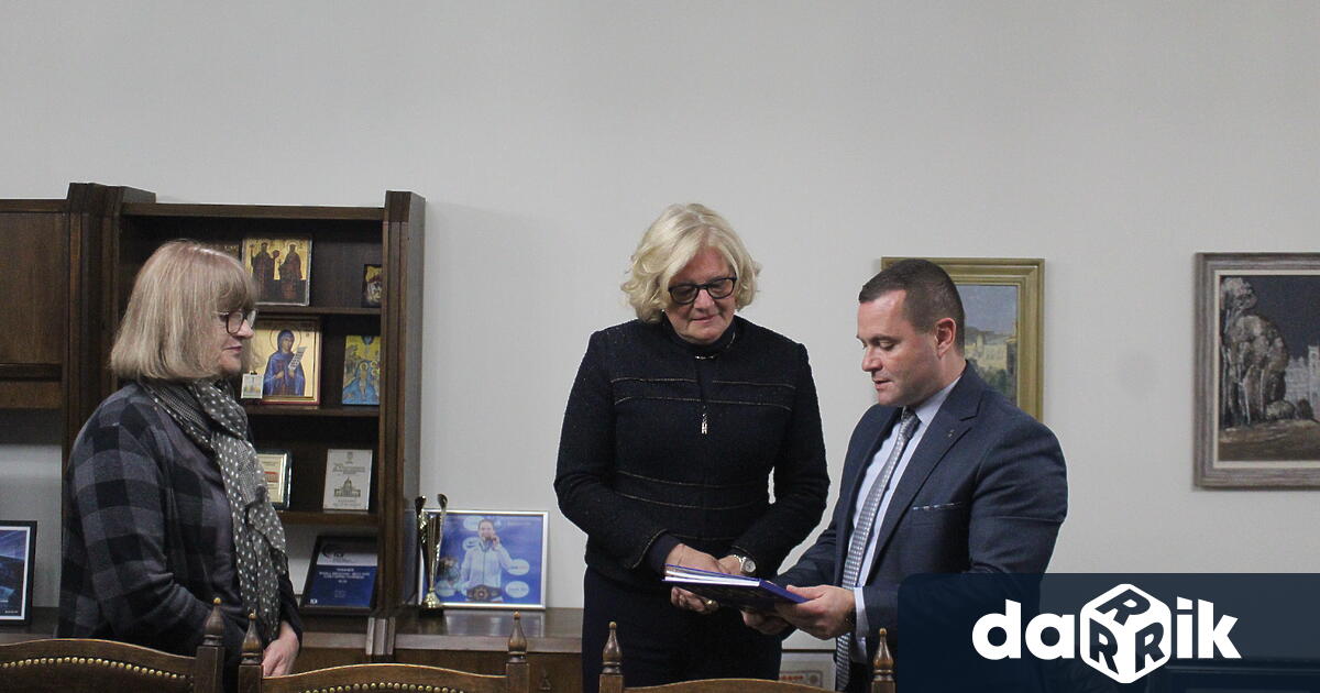 Кметът на Община Русе Пенчо Милков се срещна с извънредния