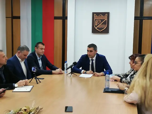 Кметът на Пазарджик: Общината е доведена до финансов колапс