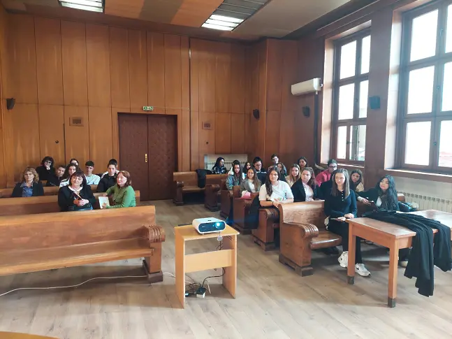 Средношколци ще видят работата на Окръжния съд в Пазарджик отблизо