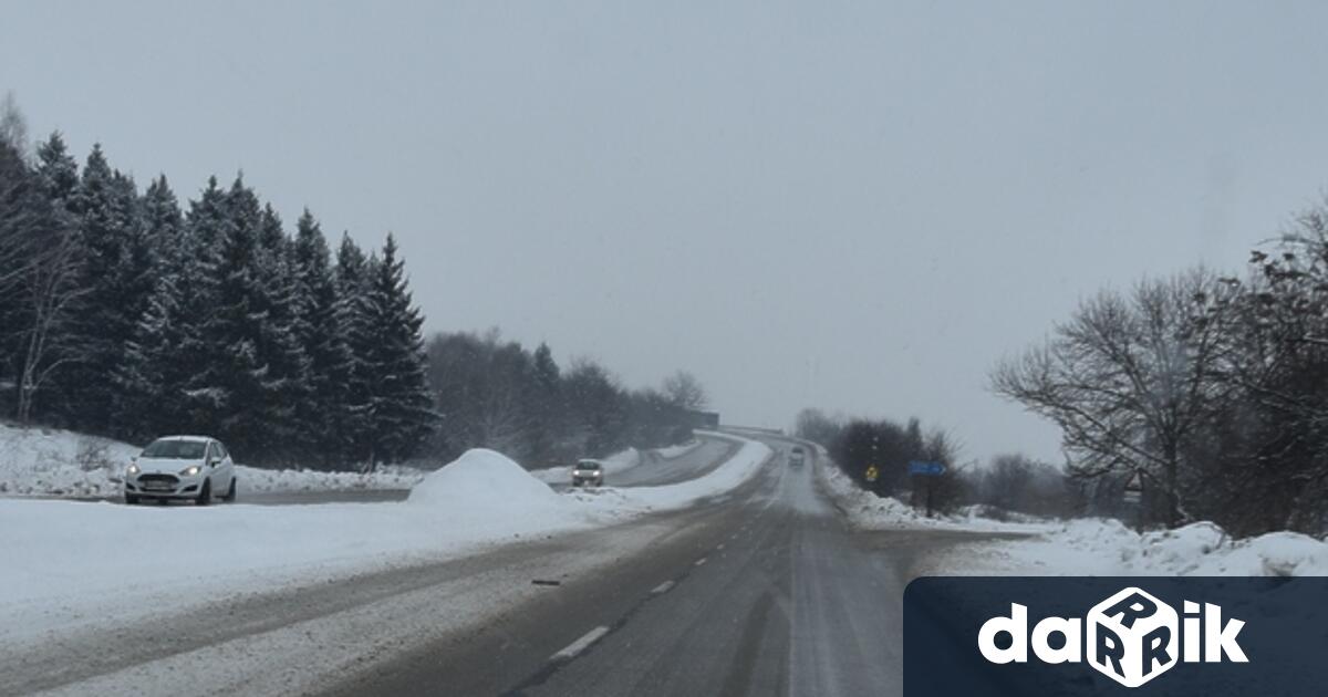 В област Плевен пътищата са проходими при зимни условия. 48