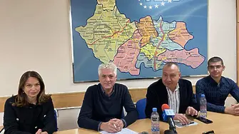 Доскорошният кметски екип на община Дупница и председателят на ГЕРБ Ивайло Константинов обясниха какво е действителното състояние, в което е оставена общината