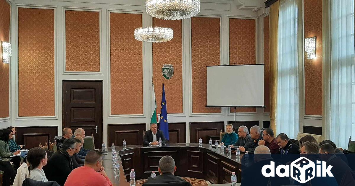 Сливенският общински съвет дава урок на другите в страната които