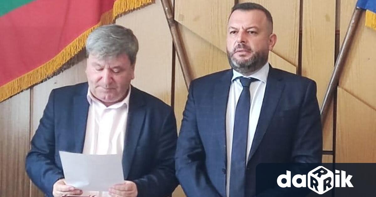 Георги Холянов официално пое управлението на община Ракитово. Избраният предишен