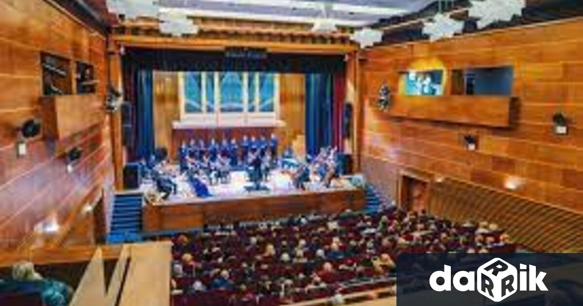 Сливенският симфоничен оркестър ще представи първия за сезона концерт, който