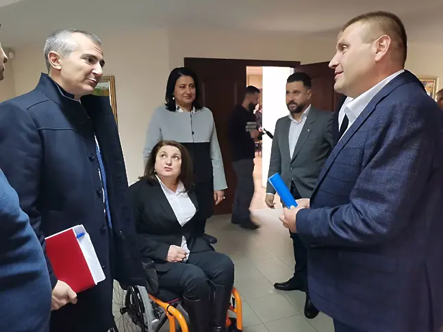 Министър Димитър Илиев: В Плевен е необходима цялостна реформа в сферата на спорта/СНИМКИ/