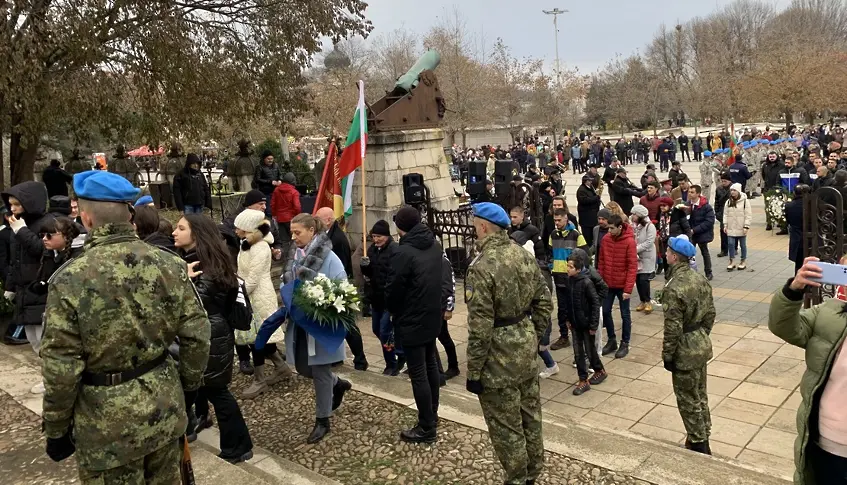 Плевен отбеляза 146 години от Плевенската епопея - 1877 г./СНИМКИ/