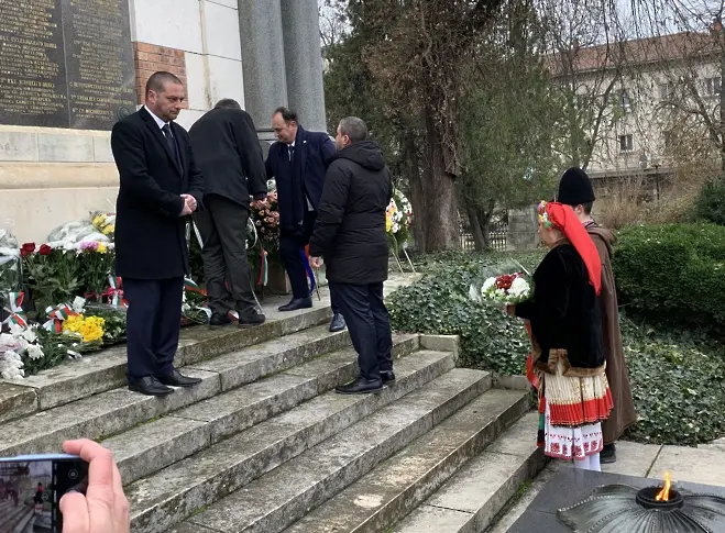 Плевен отбеляза 146 години от Плевенската епопея - 1877 г./СНИМКИ/