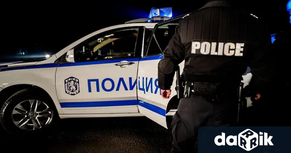 Криминалисти на РУ Нова Загора са хванали 30 годишен мъж с 53