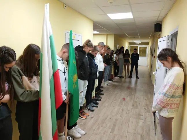 СО „Данаил Попов“ се включи в отбелязването на 146 г. от Плевенската епопея