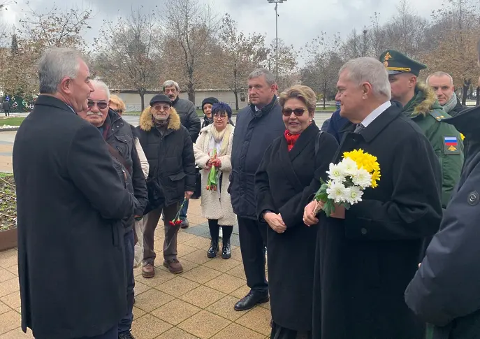В Плевен и Пордим, посланиците на Русия и Беларус у нас почетоха загиналите воини в Руско-турската война