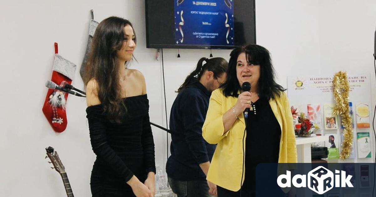 Бъдещият лекар Патрисия Илиева получи приза Студент на годината на