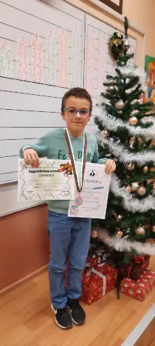 Златни медали и първи места за възпитаници на ИНУ „Христо Ботев“ в Коледно математическо състезание