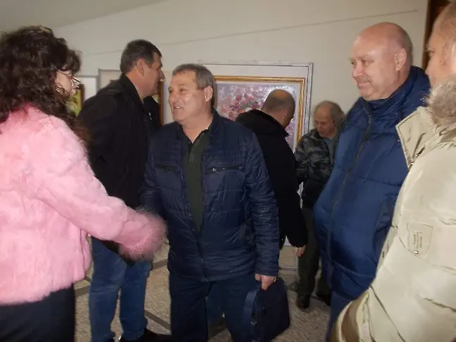 Изложба Живопис на Крум Данов откриха в град Левски