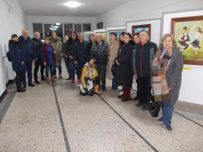 Изложба Живопис на Крум Данов откриха в град Левски