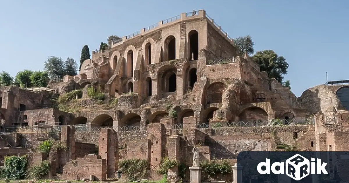 След 50 години пренебрегване изгубеният императорски дворец в Рим Domus