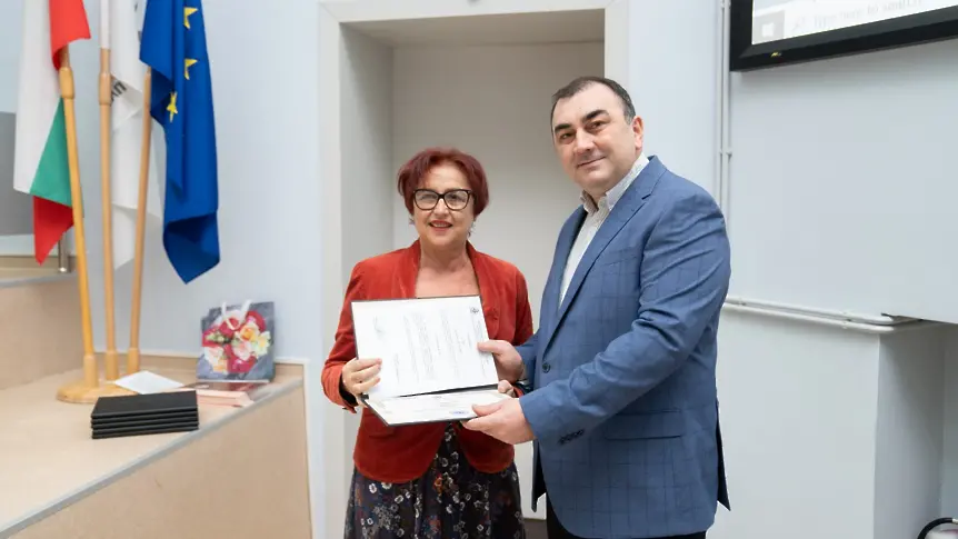 Ректорът на МУ-Плевен връчи дипломи за академично развитие на членове на академичната общност