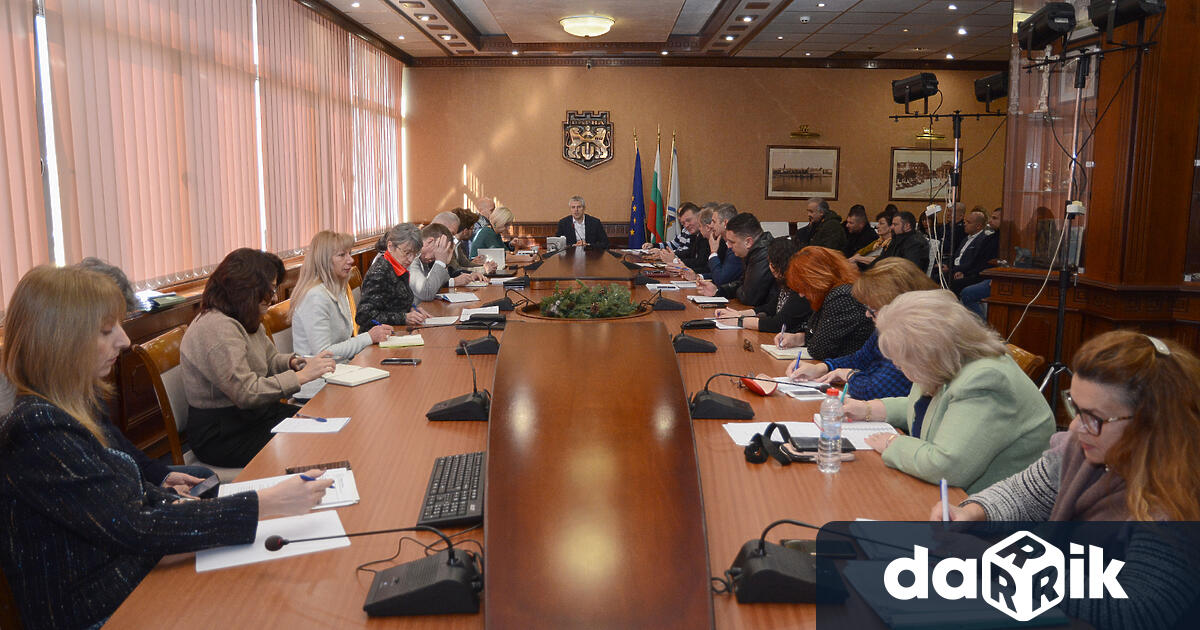 Кметът на Варна Благомир Коцев нареди на районните кметове да