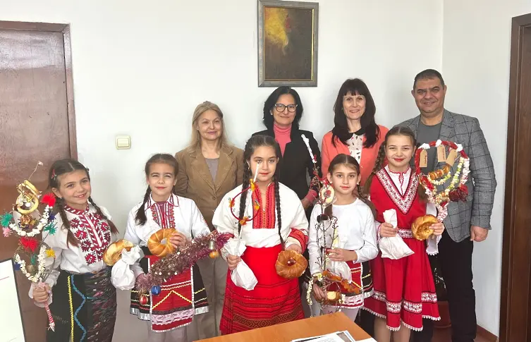 Коледари благославяха в Община Левски на Игнажден 