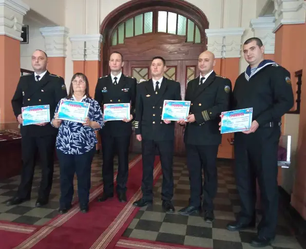 Наградиха най-заслужилите военни моряци