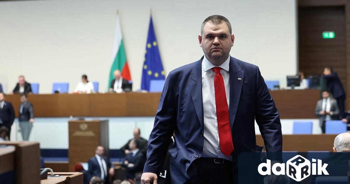 Председателят на Парламентарната група на ДПС Делян Пеевски отправи призив