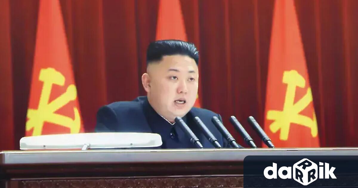 Севернокорейският лидер Ким Чен Ун призова армията оръжейната индустрия и