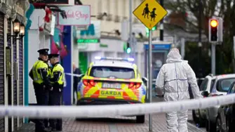 Стрелба навръх Коледа в Дъблин: 20-годишен откри огън в популярен ресторант (видео)