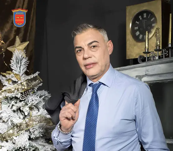 Весела Коледа, благодатна мирна и щастлива нова 2024 година!