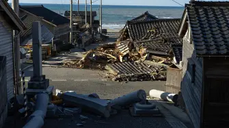 Земетресението в Япония: Расте броят на жертвите, има опасност от свлачища