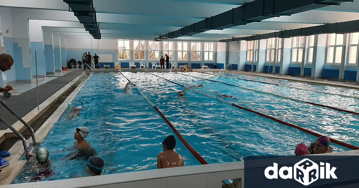 БЧК – Сливен организира курс за водни спасители на плувен