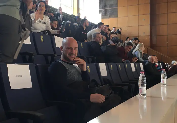 Баскетболни таланти „от едно време“ се обединиха в името на дете