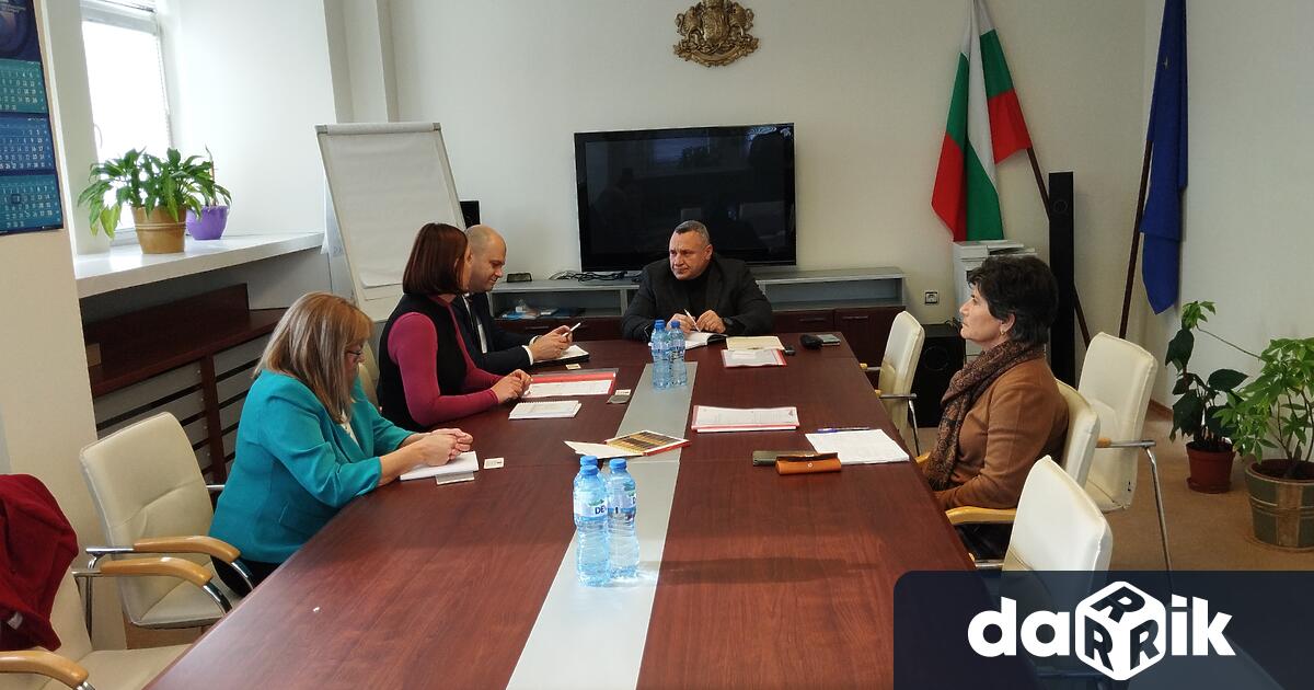 В Областна администрация Сливен се проведе информационна среща между областния