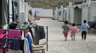 МС: България не е изправена пред криза за настаняване на бежанци