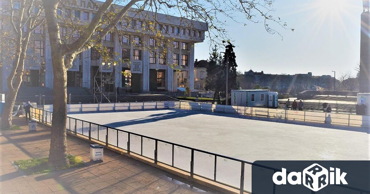 Ледена пързалка ще бъде изградена на площад Тройката в Бургас