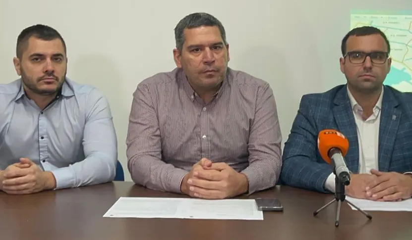 „Възраждане“: Паметникът на граф Игнатиев във Варна е поредната жертва на розовия фашизъм