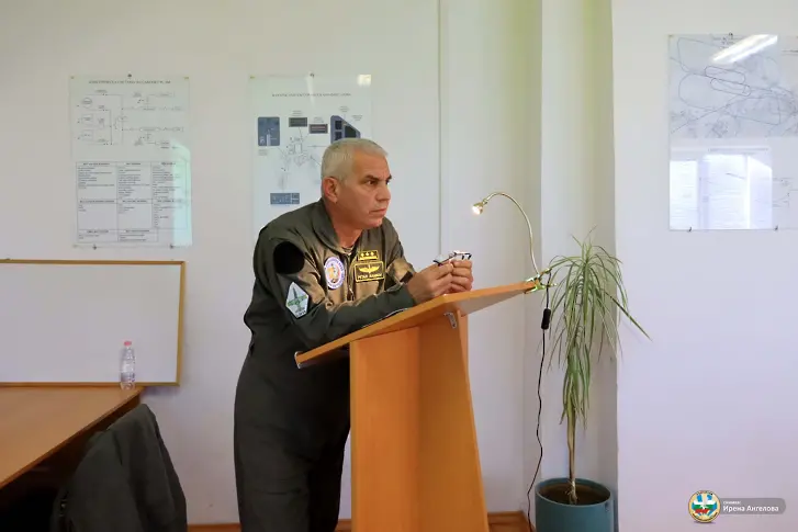 12-та авиационна база отчете резултатите от дейността и подготовката през 2023 г.