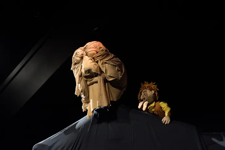 „Храбрият малък шивач“ по Братя Грим е първата премиера на Плевенския театър за 2024 г. 