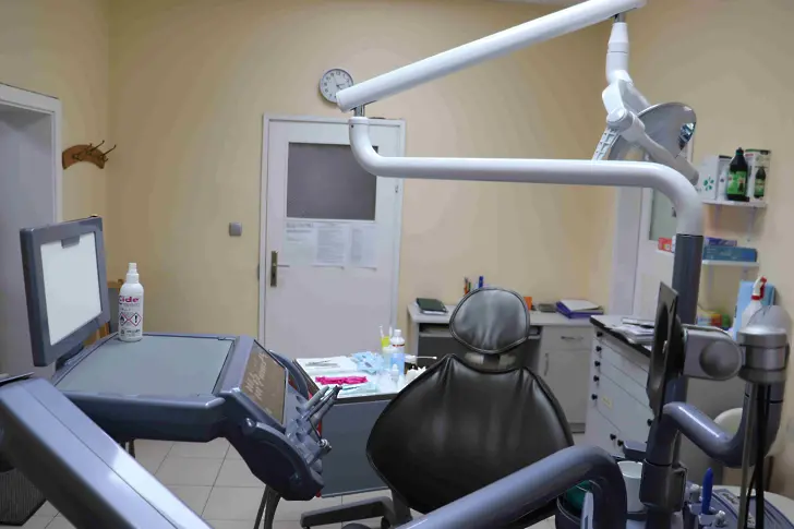Стоматологията в Русе ще обучава специалисти по детска дентална медицина и орална хирургия