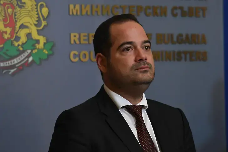 Калин Стоянов: Денков и Габриел ще решат дали ще остана след ротацията