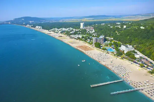 Удължават летния сезон по Северното Черноморие с проекти, финансирани от Министерството на туризма
