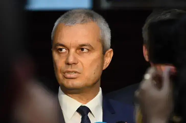 Костадинов за Пеевски: Няма по-голяма заплаха за Националната сигурност от зависим човек със санкции по ”Магнитски”